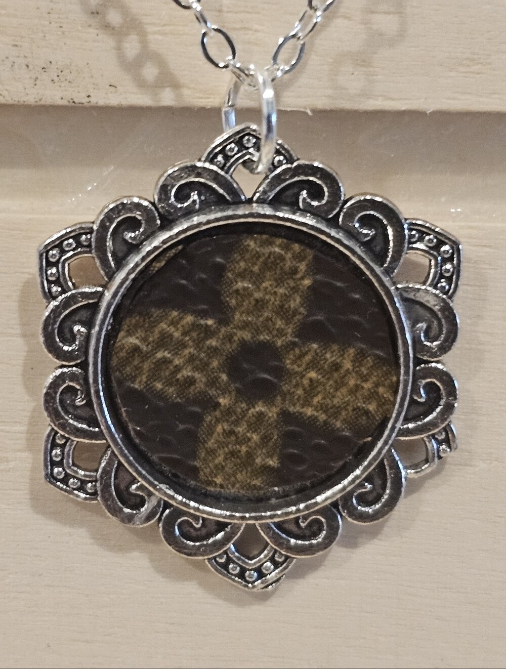 Louis Vuitton Piece In Pendant On 20" Silver Plated Necklace - Picture 3 of 4